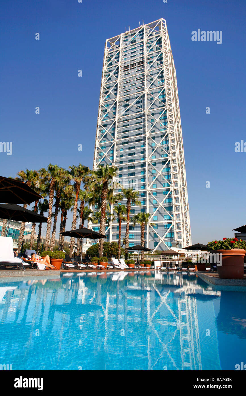 Pool-Bereich des Hotel Arts, Port Olympico, Barcelona, Katalonien, Spanien Stockfoto