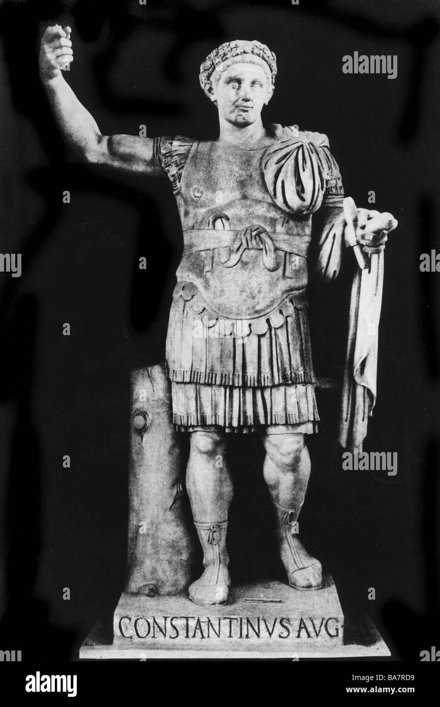Konstantin I. "der Große" (Flavius Valerius Constantinus) ca. 280 - 2.5.337 n. Chr., römischer Kaiser 306 - 337 n. Chr., volle Länge, Statue, San Giovanni in Laterano, Rom, Stockfoto
