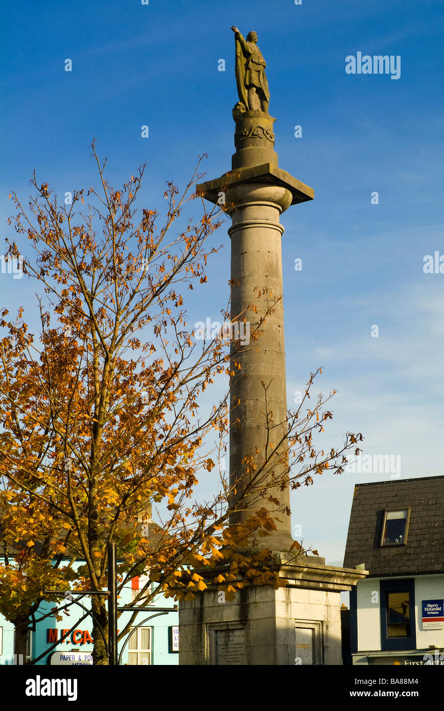 O Connell Monument Ennis Co. Claire Ireland Stockfoto