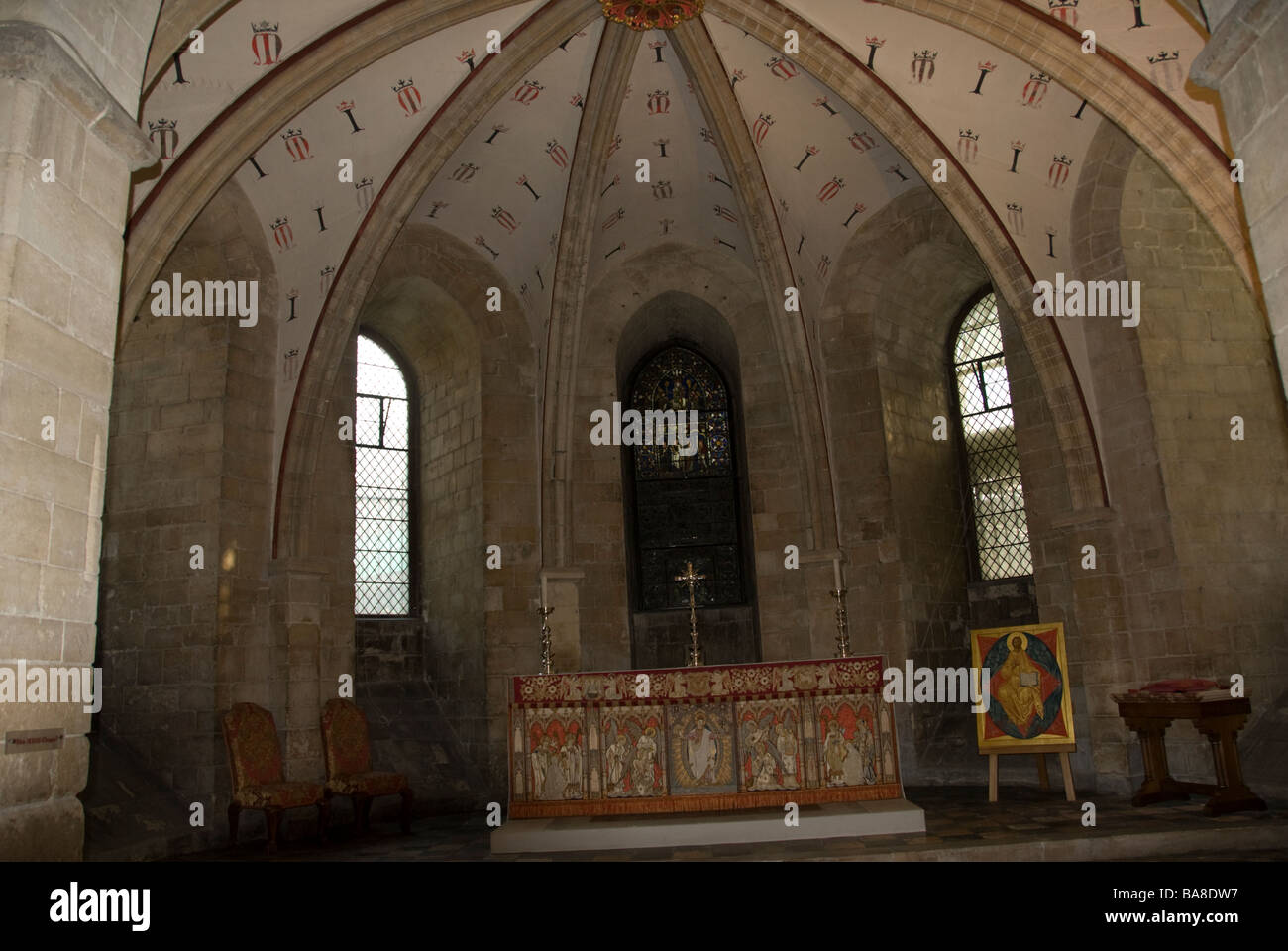 DIE KATHEDRALE VON CANTERBURY KENT DEN ALTAR IN DER KRYPTA Stockfoto