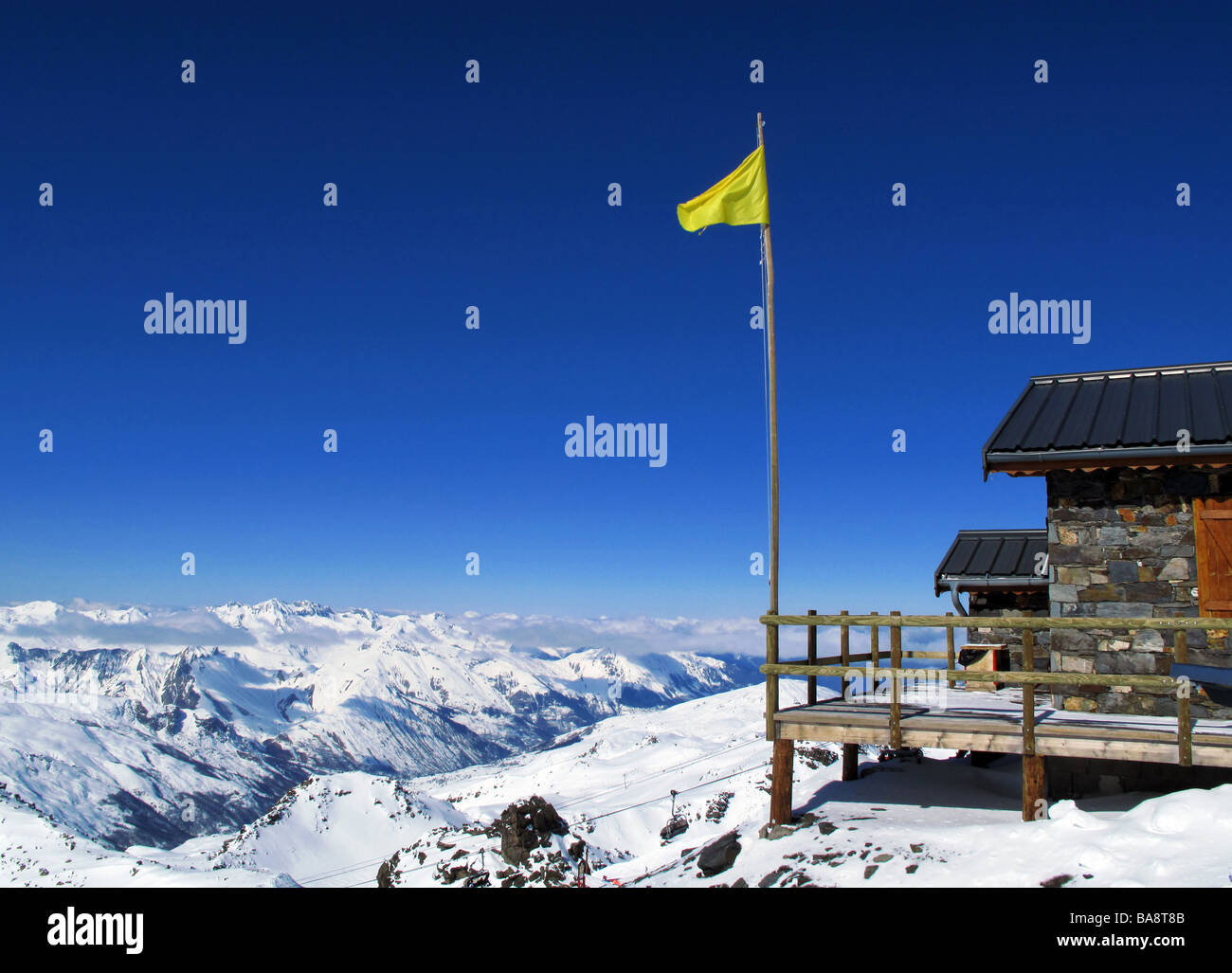 Les Ménuires (73): Skigebiet "Les Trois Vallées" ("drei Täler") Stockfoto