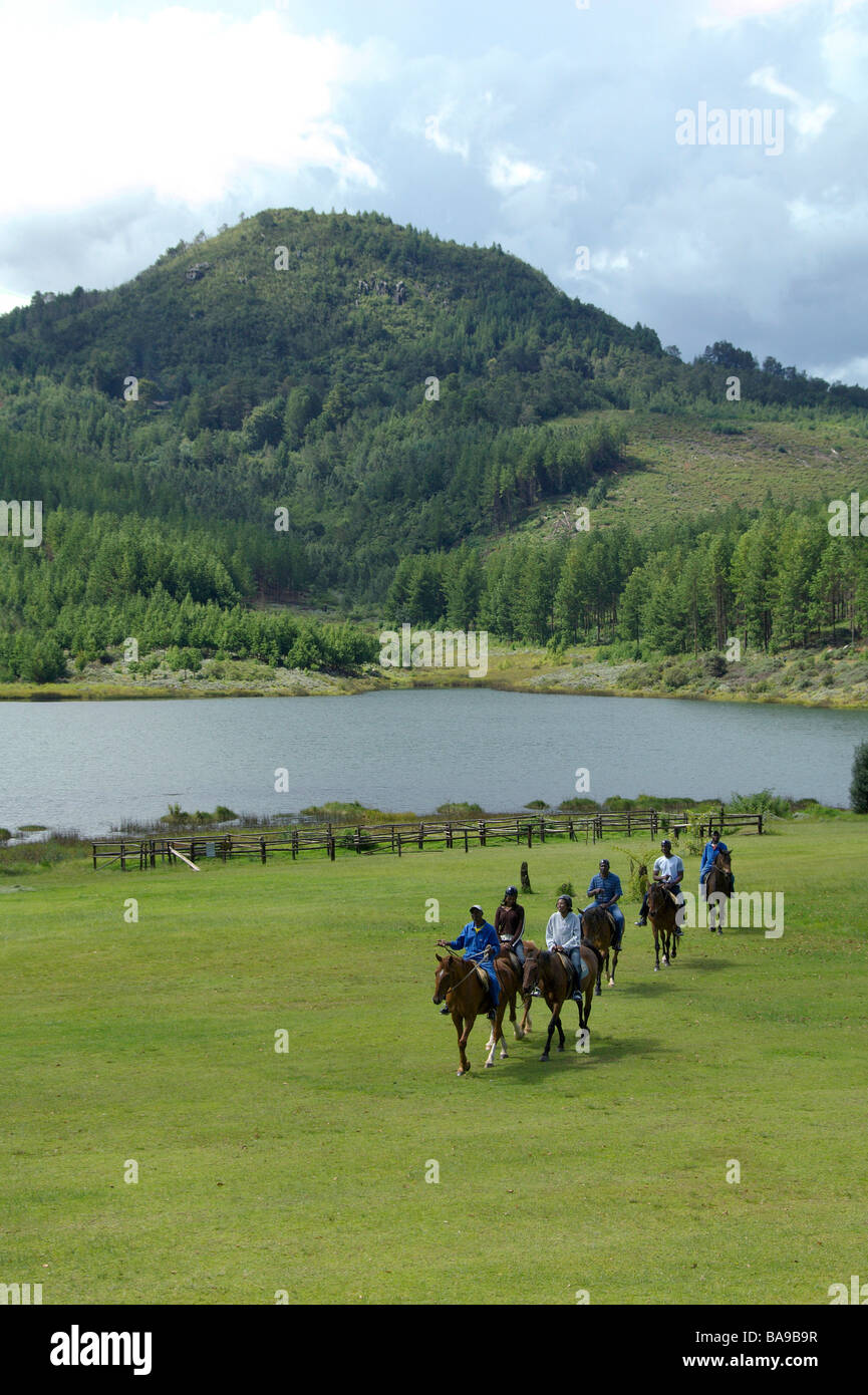Touristen genießen den Luxus eines Simbabwes führenden Resorts Troutbeck Golfresort Simbabwes Eastern Highlands Stockfoto