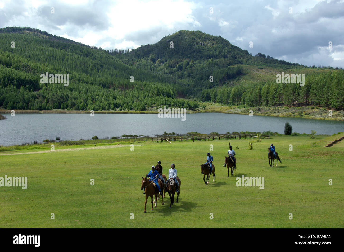 Touristen genießen den Luxus eines Simbabwes führenden Resorts Troutbeck Golfresort Simbabwes Eastern Highlands Stockfoto