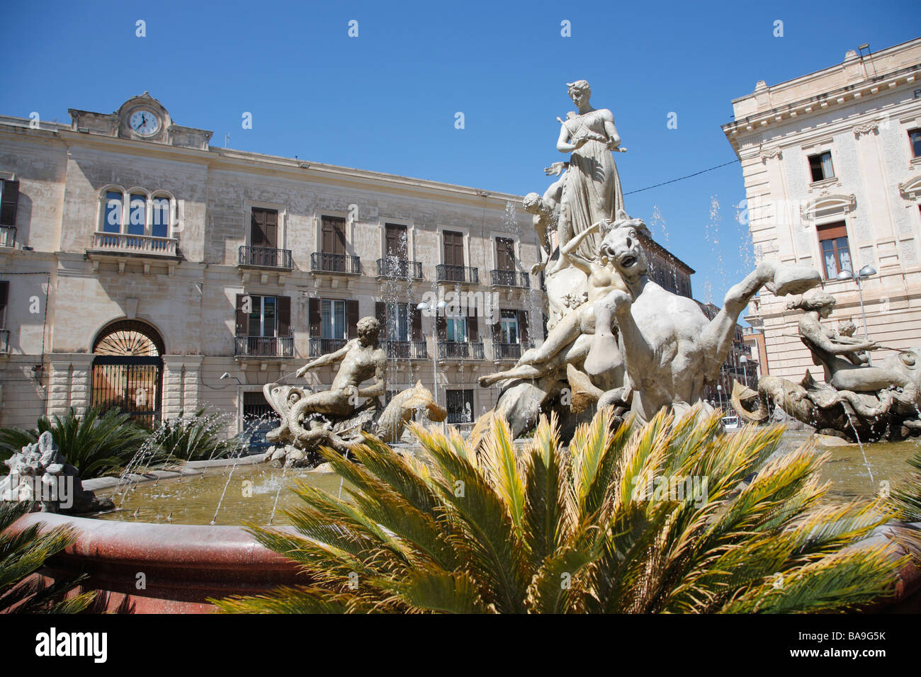 Artemis-Brunnen, Piazza Archimede, Syrakus, Sizilien, Italien Stockfoto