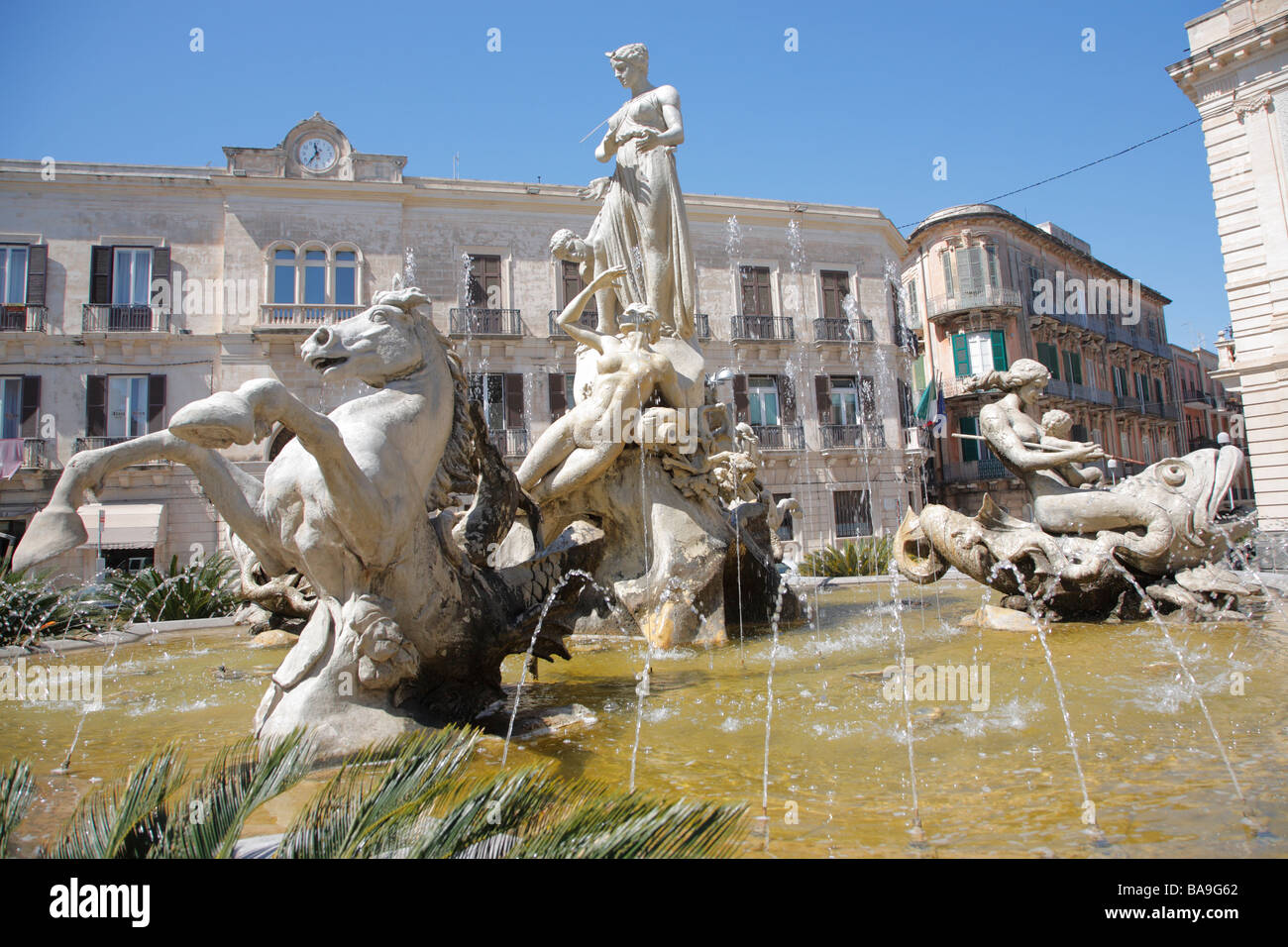 Artemis-Brunnen, Piazza Archimede, Syrakus, Sizilien, Italien Stockfoto