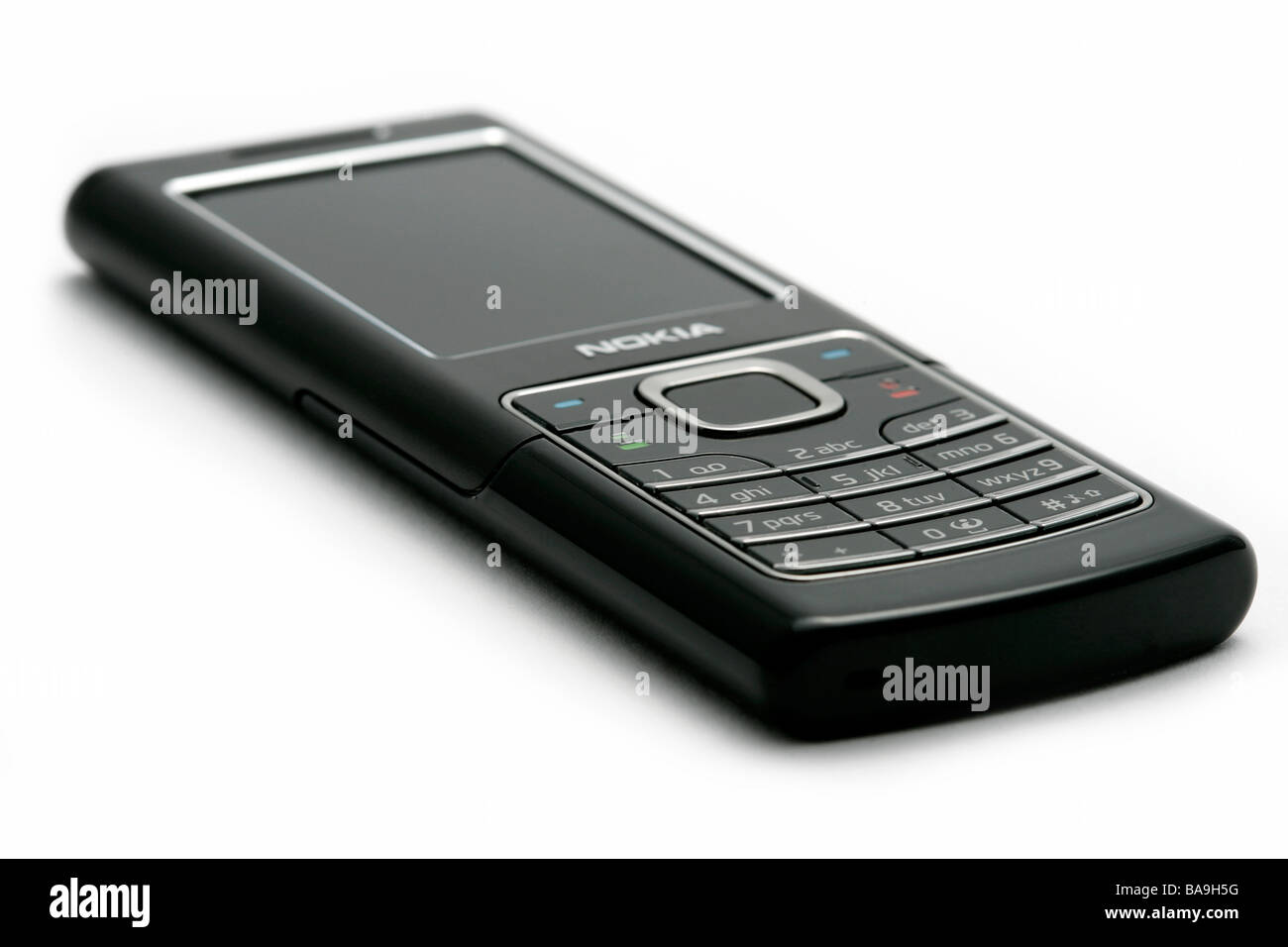 nokia slimmest keypad phone