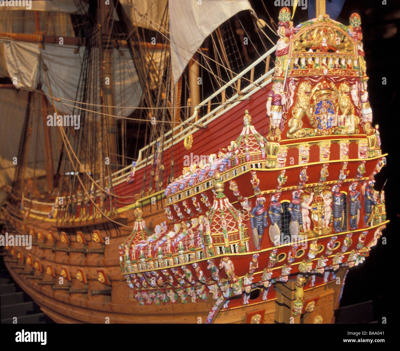 Modell der berühmten Galeone, die Vasa zuerst im Jahre 1628 auf seiner Jungfernfahrt in See stechen, die es durch ihre Höhe und Mangel an Ballast sank Stockfoto