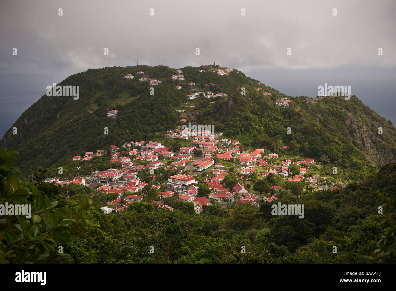 Windwardside die zweitgrößte Siedlung auf der Insel Saba auf den niederländischen Antillen Stockfoto