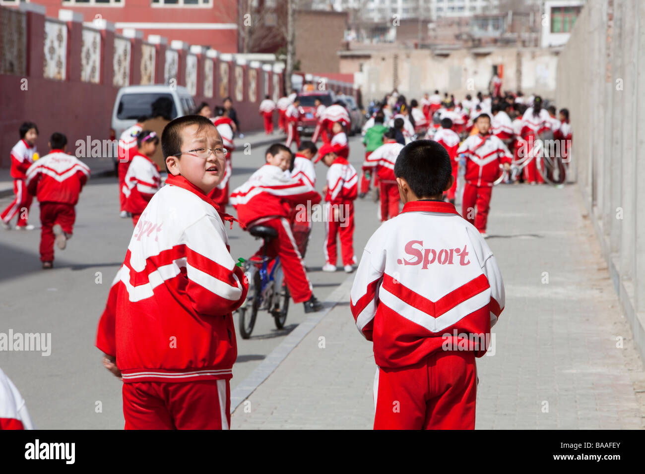 Schulkinder in Nordchina Dongsheng Inner Mongolia Stockfoto