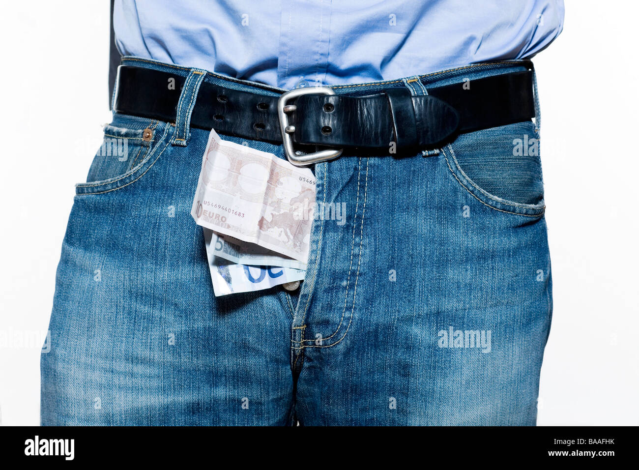 Detail einer Jean Hose Denim mit Geld indis Stockfoto