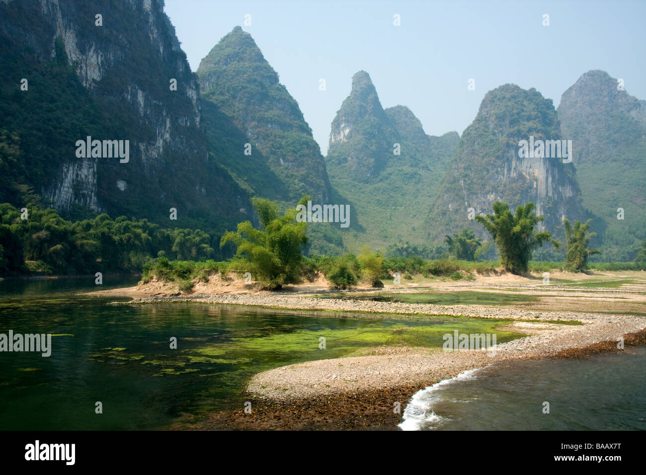 Li Fluss s Hügel in Guilin China Stockfoto