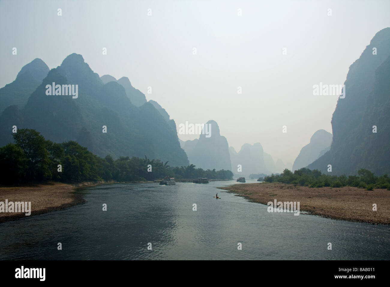 Kreuzfahrt auf dem Li-Fluss bei Guilin China Stockfoto