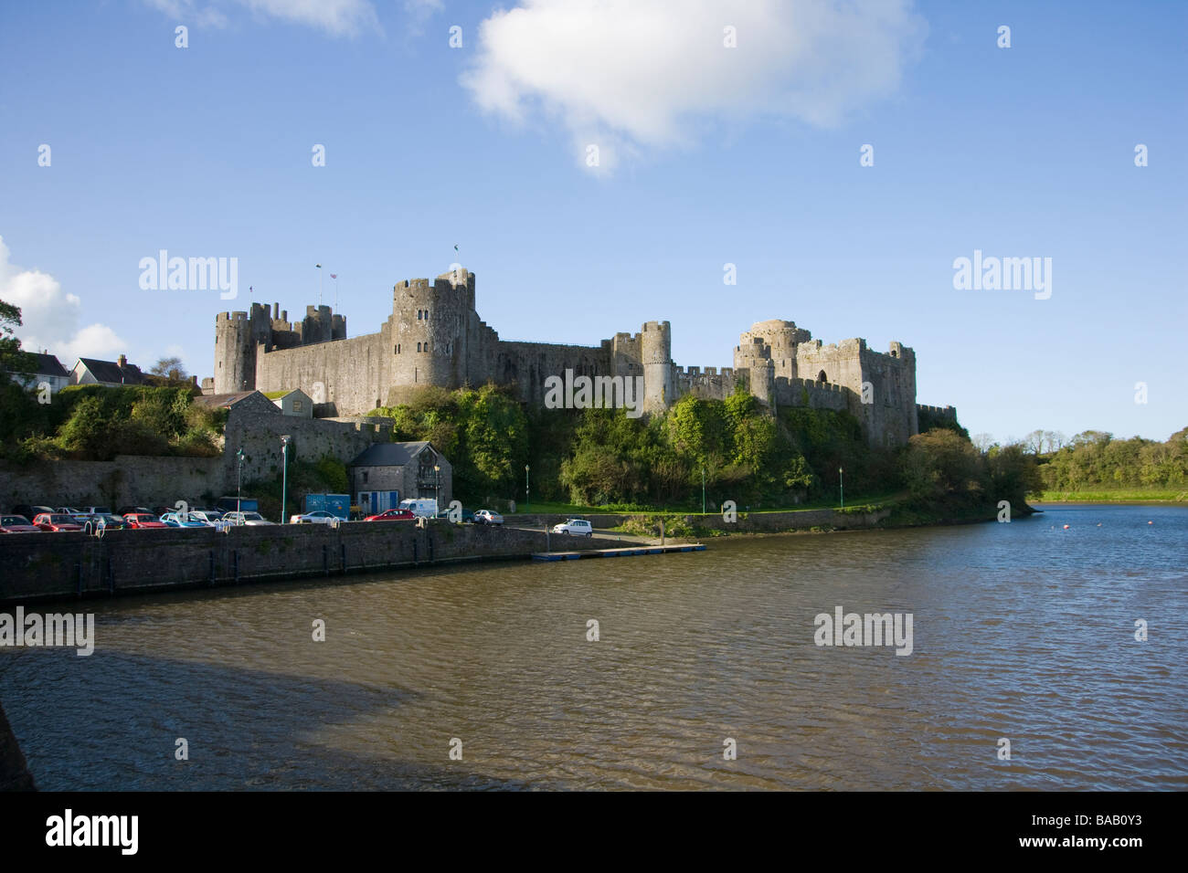 Historische Pembroke Castle, Pembrokeshire, Wales, Großbritannien Stockfoto