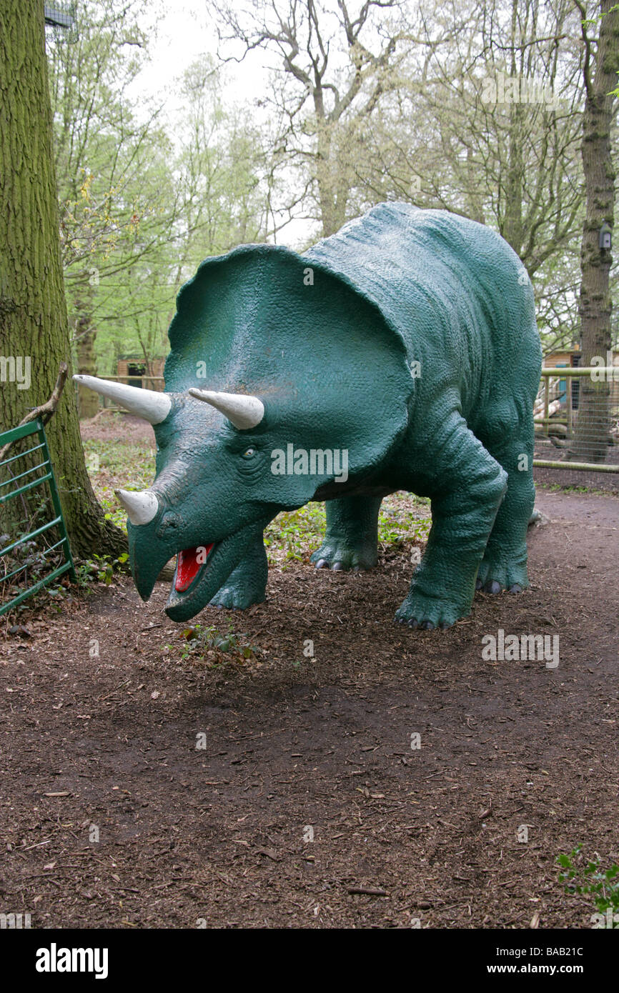 Leben Größe Modell Triceratops Dinosaurier Stockfoto