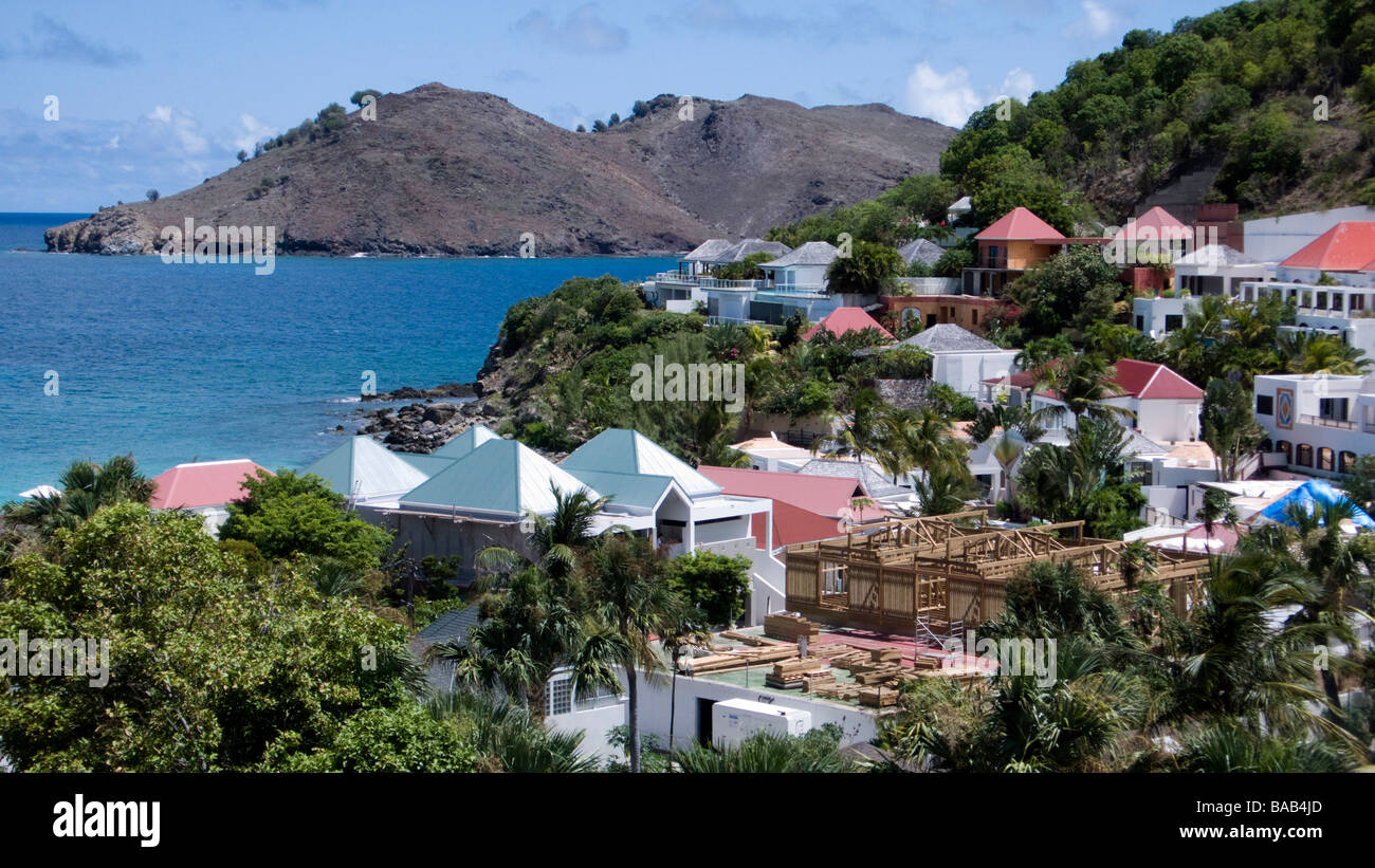 Gruppierten Gebäuden runden Flamands Bay St Barts Stockfoto
