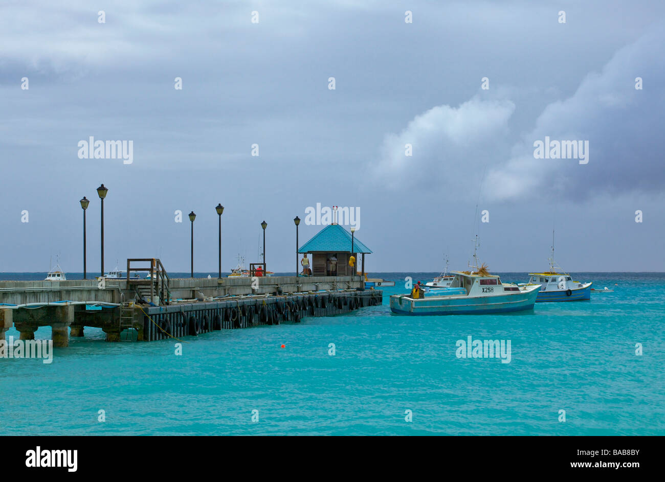 Oistins Bucht Angeln Pier Süd Küste von Barbados Christ Church parish Stockfoto