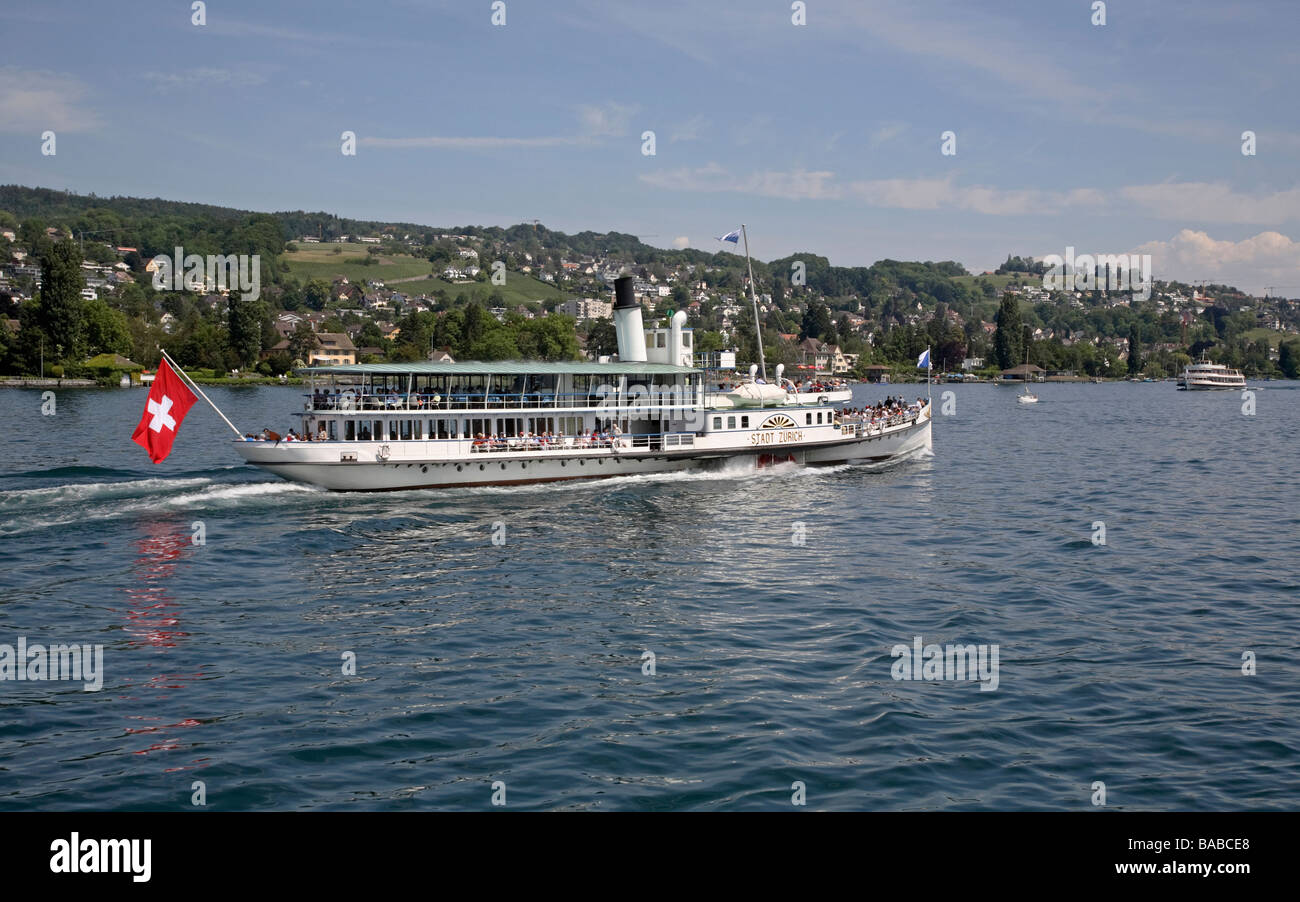 Fähre auf dem Zürichsee, Schweiz Stockfotografie - Alamy