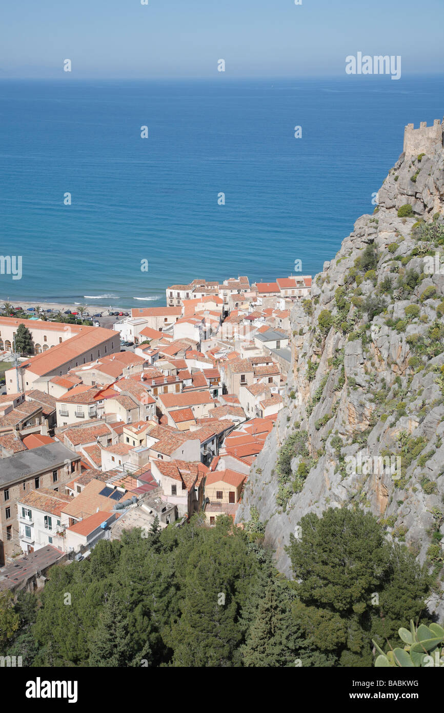 Blick von der Burg, Stadt Cefalu, Sizilien, Italien Stockfoto
