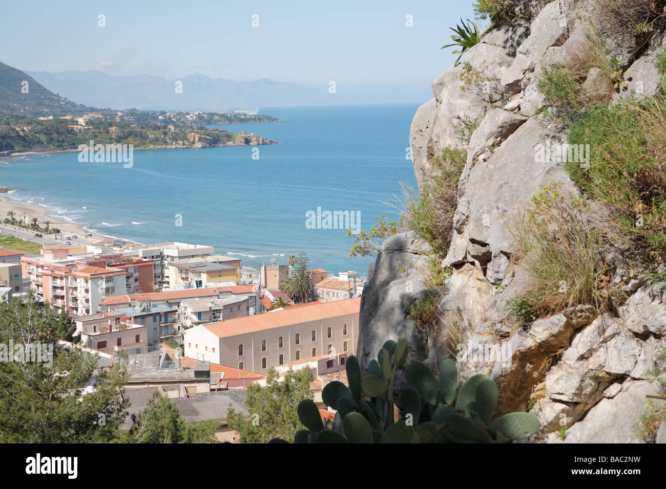 Blick von der Burg, Stadt Cefalu, Sizilien, Italien Stockfoto