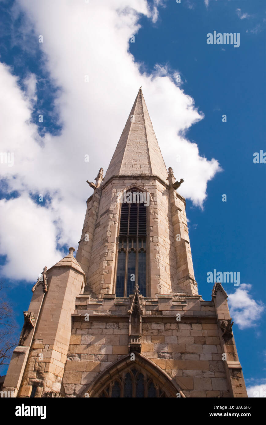 Der Turm der St. Mary Church in York, Yorkshire, Großbritannien Stockfoto