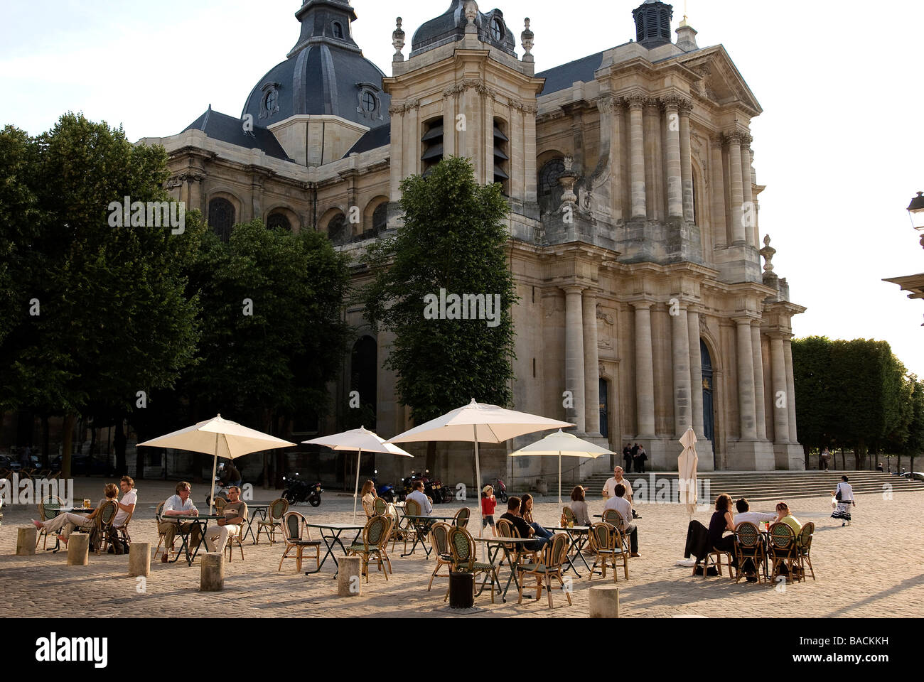 Yvelines, Frankreich, Versailles, Saint Louis Cathedral Square, Terrasse Stockfoto