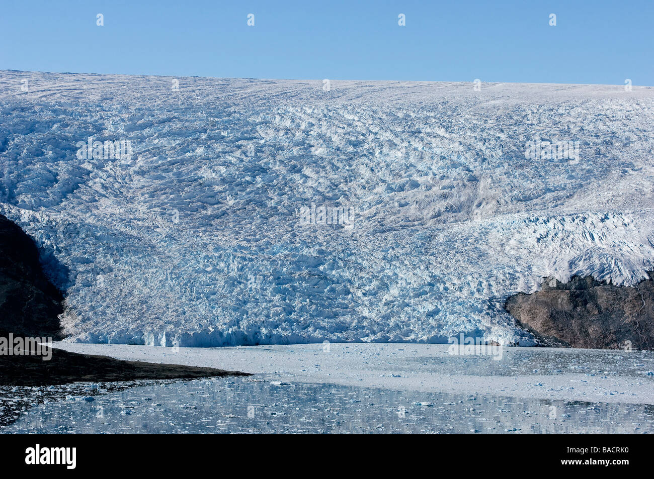Grönland, Angmassalik Region, Tiniteqlaaq, Brückner Gletscher (Eiskappe) und Johan Petersen Fjord Stockfoto