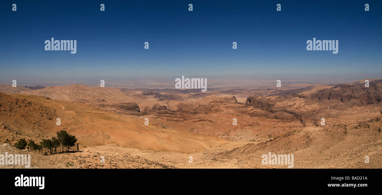 Panoramablick über Wadi Araba im Süden Jordaniens Stockfoto