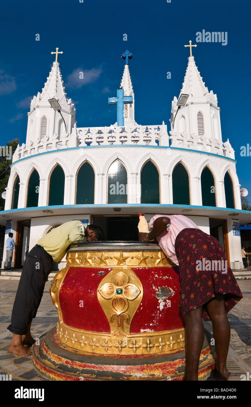 Unsere Liebe Frau Tank am Schrein Basilika Velankanni Tamil Nadu India Stockfoto