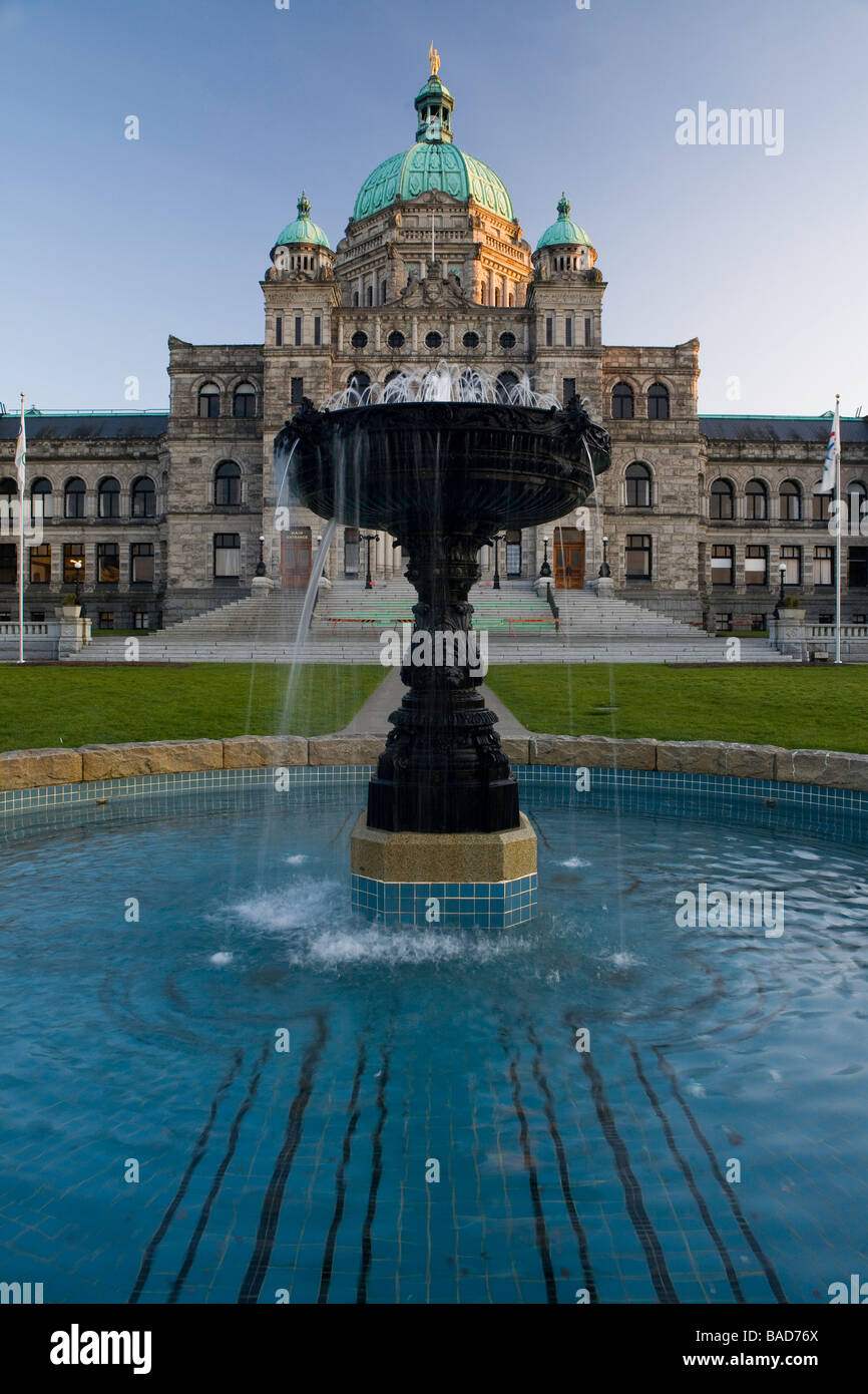 Parlamentsgebäude und Brunnen, Victoria, Kanada Stockfoto