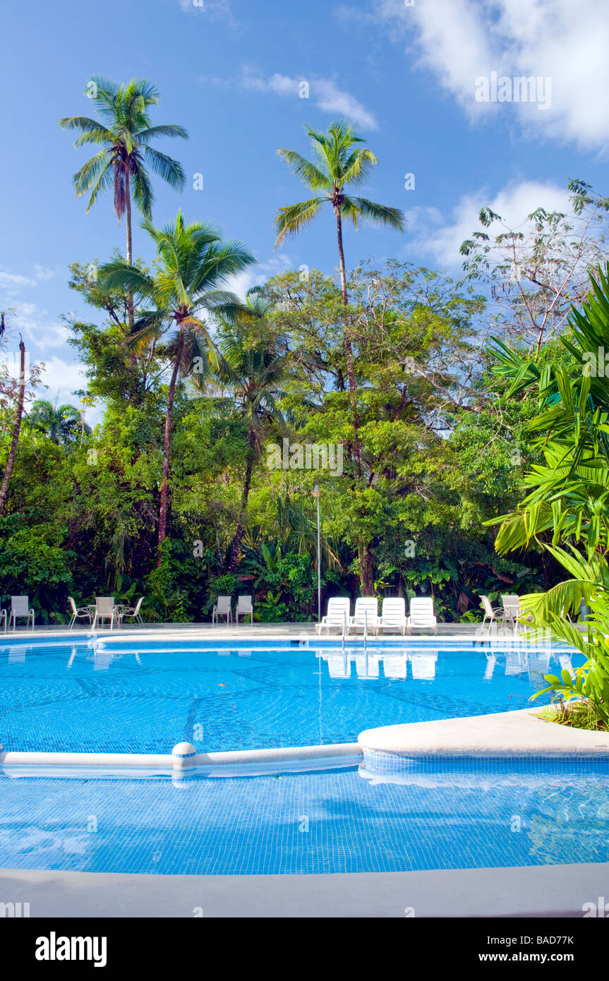 Der Poolbereich in der Pachira Lodge Tortuguero Nationalpark Costa Rica Mittelamerika Stockfoto