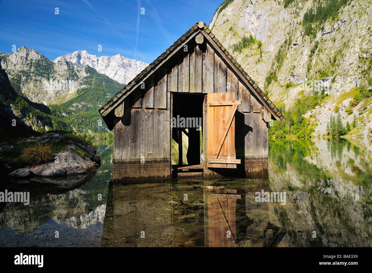 Bootshaus, Bodensee, Nationalpark Berchtesgaden, Bayern, Deutschland Stockfoto