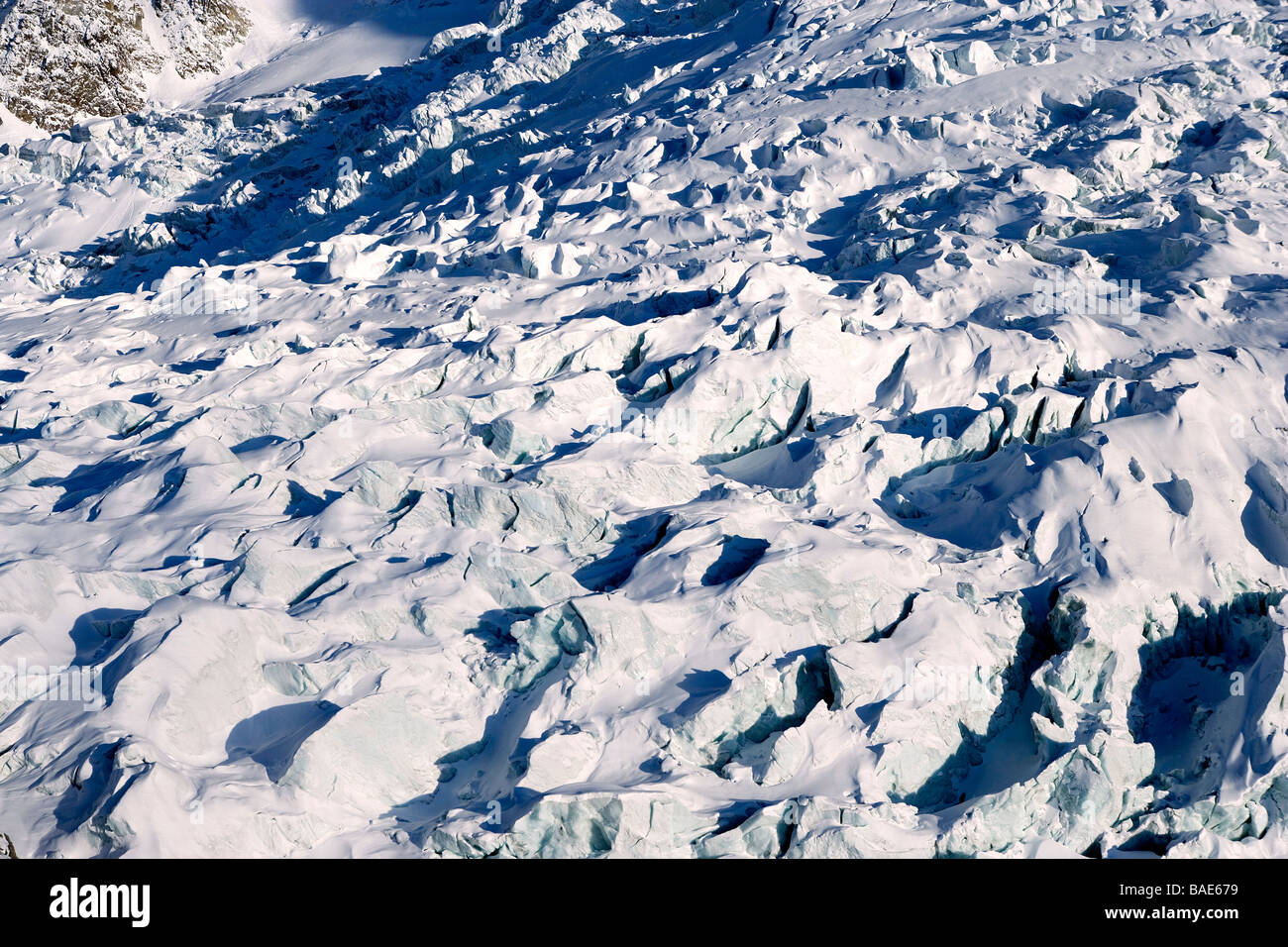 Frankreich, Haute Savoie, in der Nähe von Chamonix und Megeve, Mont-Blanc-Massiv, der Glacier des Bossons (Luftbild) Stockfoto