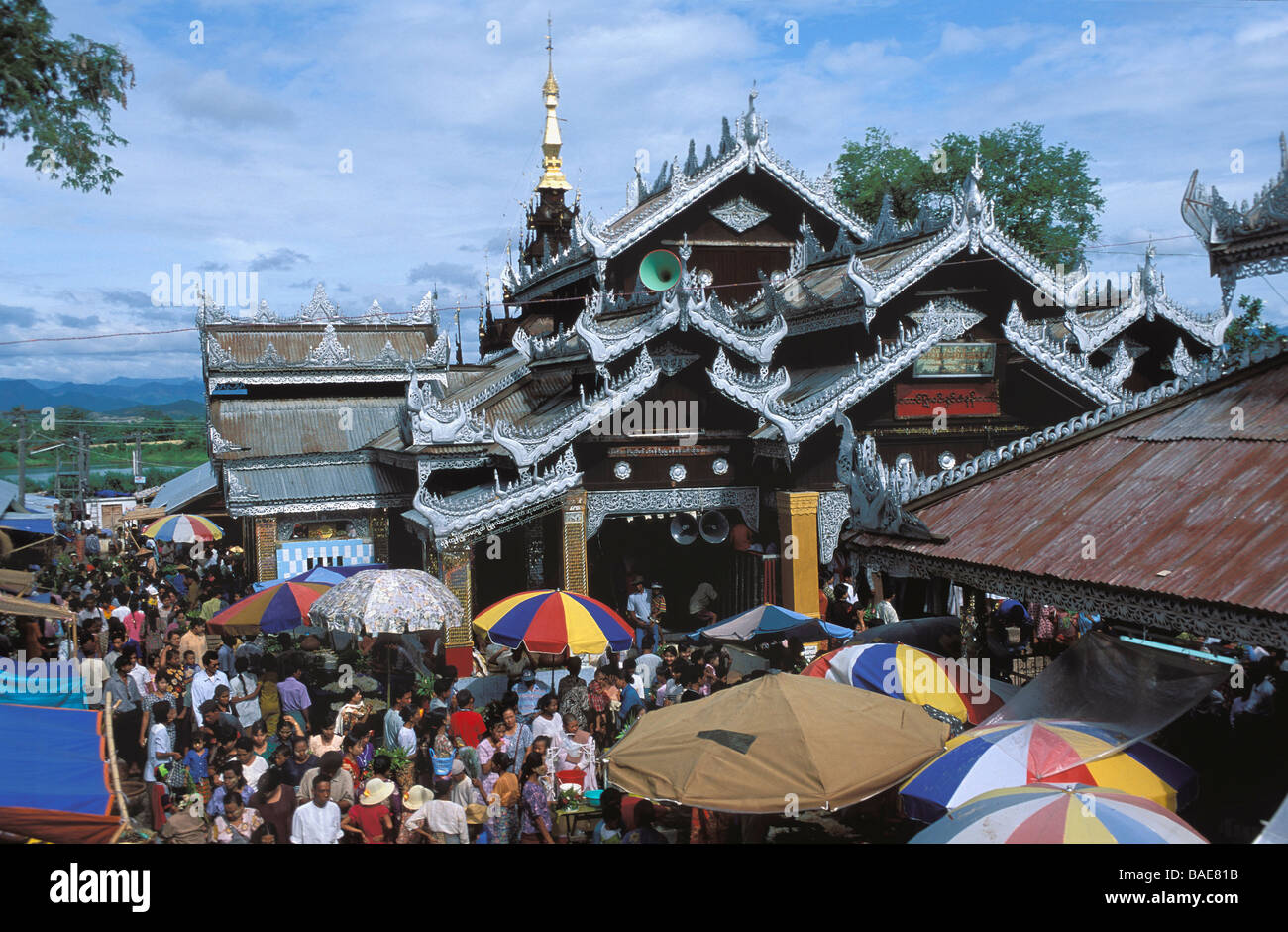 Myanmar (Burma), Sagaing Division, Taungbyon, Nat Pwe (Festival der Geister), die zwei goldenen Brüder Tempel Stockfoto