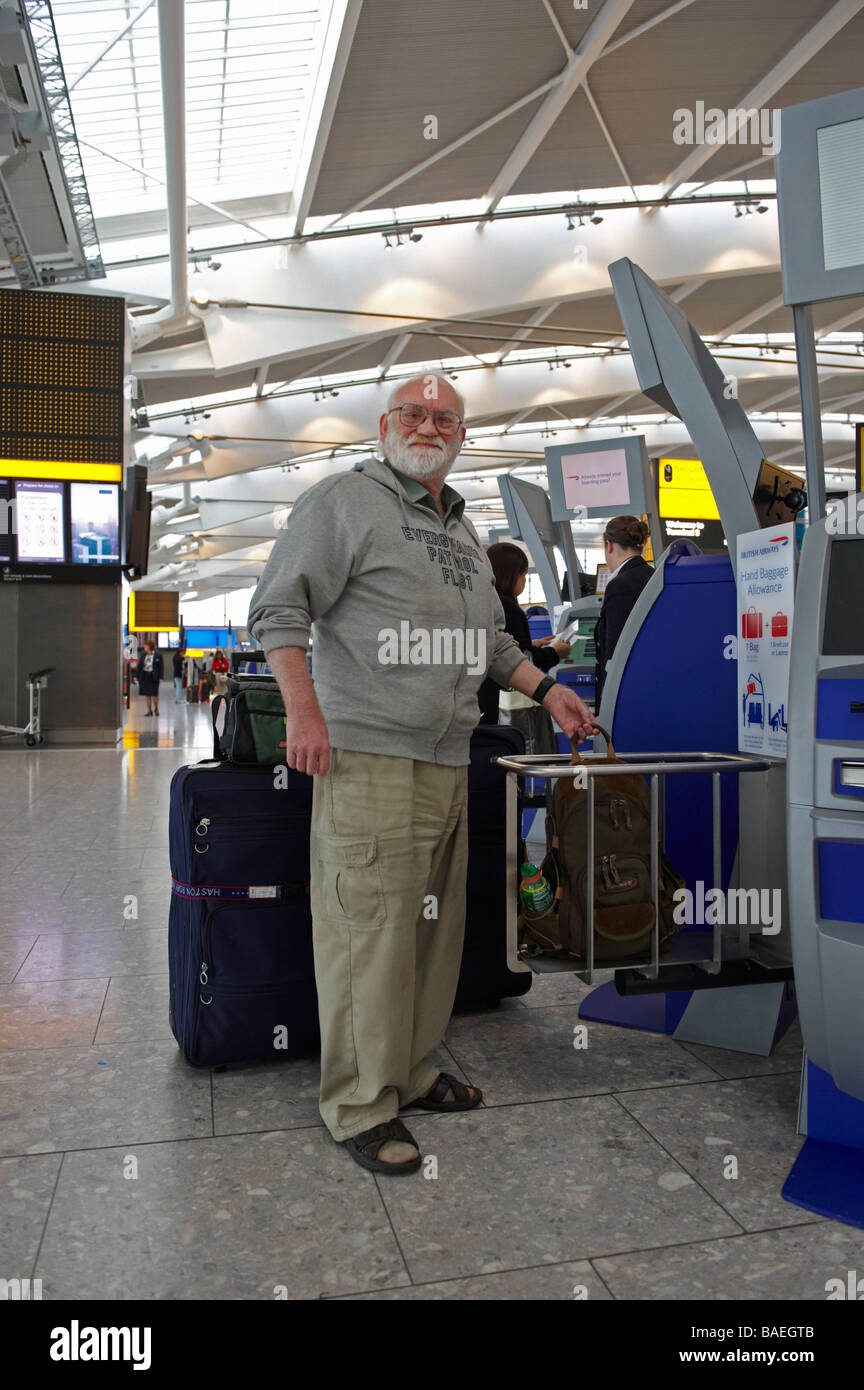 Heathrow Terminal 5 London Check-in Bereich Stockfoto