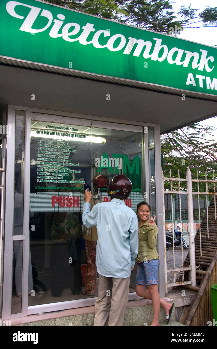 Geldautomat in Hue, Vietnam Stockfoto