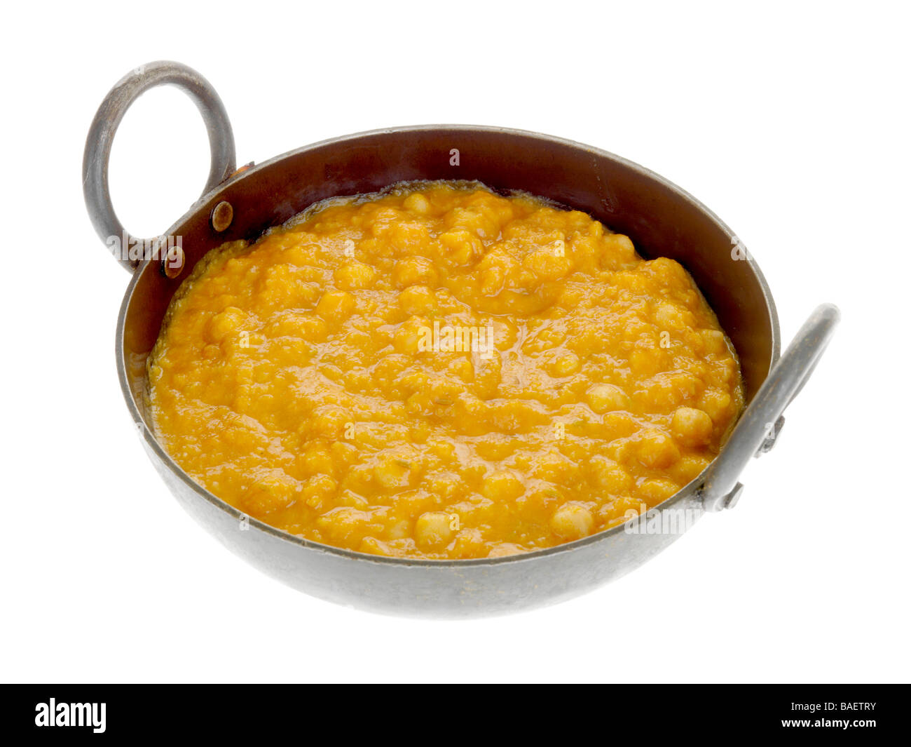 Frische im indischen Stil vegetarische Kichererbse Dahl Mahlzeit Isoliert gegen einen weißen Hintergrund mit keine Menschen und einen Freistellungspfad Stockfoto