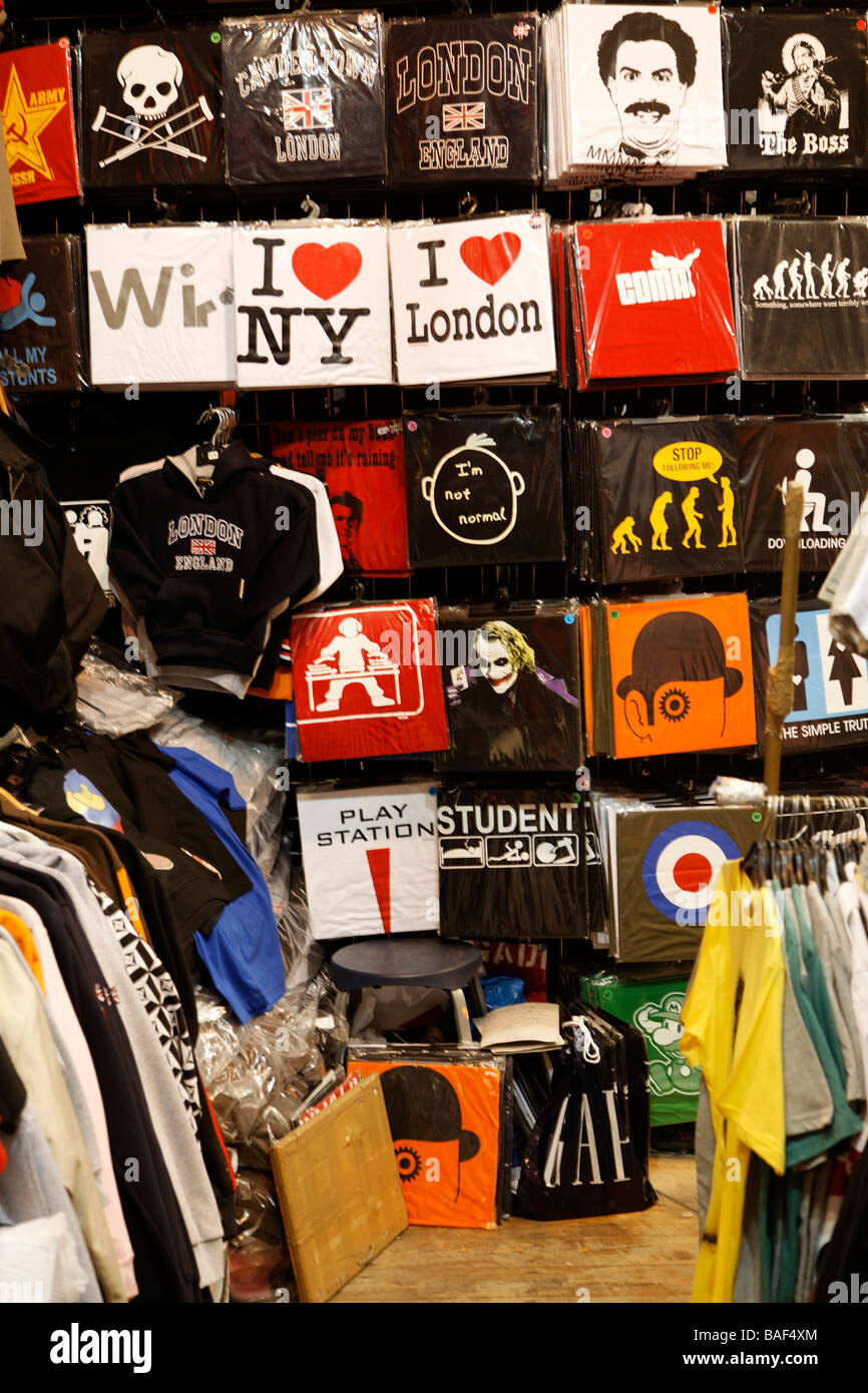 T-Shirts Camden Lock market London, England Stockfotografie - Alamy