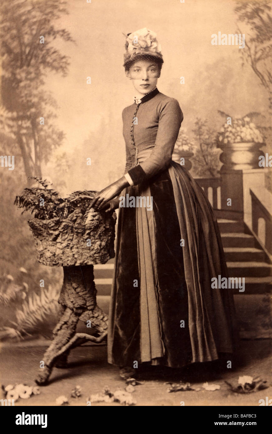 Studio-Porträt einer jungen viktorianische Frau um 1880 Stockfoto