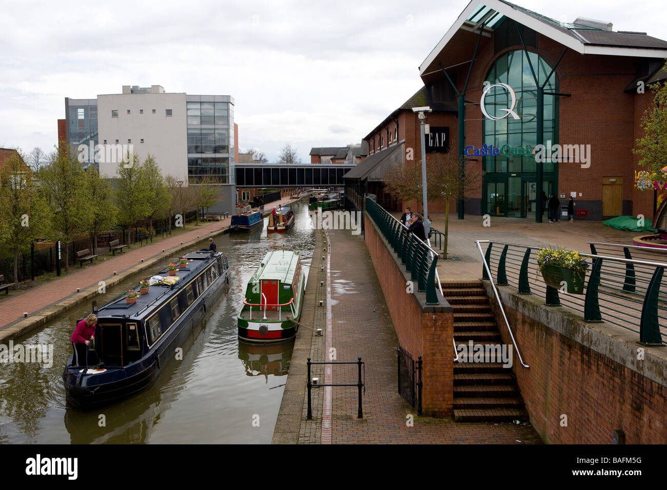 Die Oxford-Kanal durch die Stadt Banbury Stockfoto