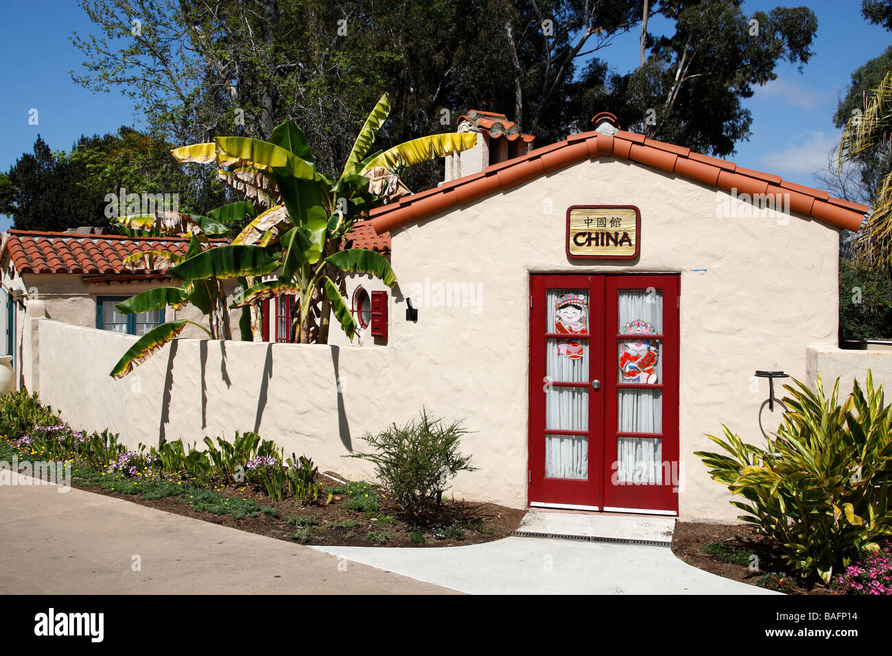Haus der pazifischen Beziehungen eine Gruppe von 20 Hütten aus 31 Nationen Kultur Balboa Park, San Diego Kalifornien usa Stockfoto