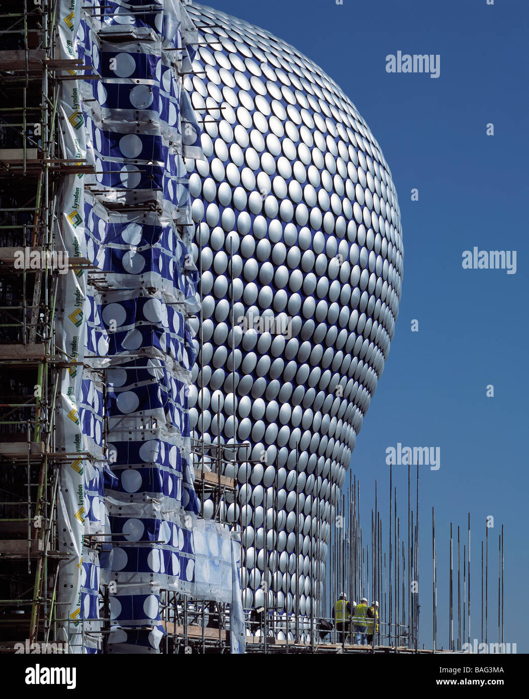 Selfridges, Birmingham, Vereinigtes Königreich, Future Systems, Selfridges anzeigen. Stockfoto