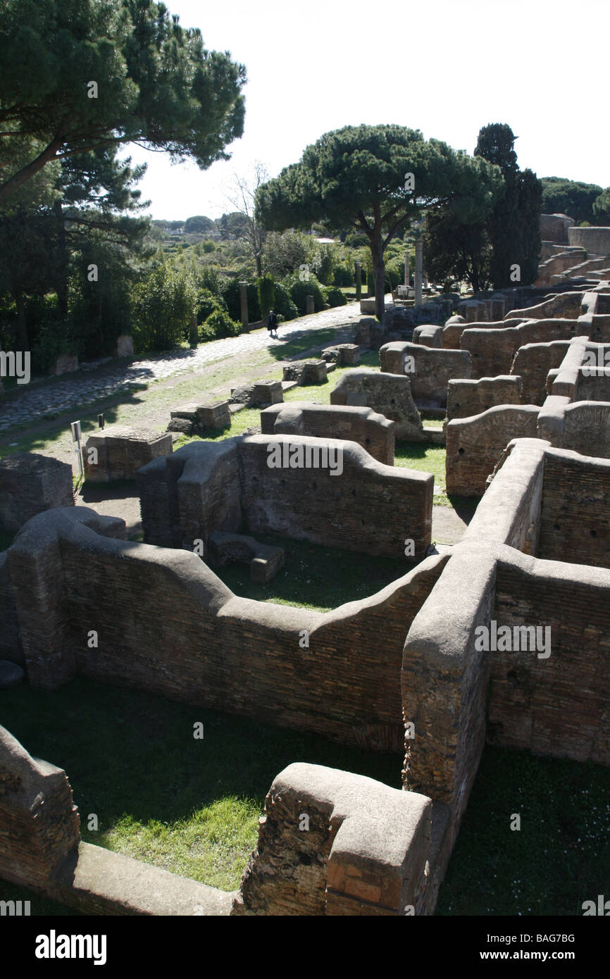 römische Ruinen in der alten Stadt von Ostia Antica, Italien Stockfoto