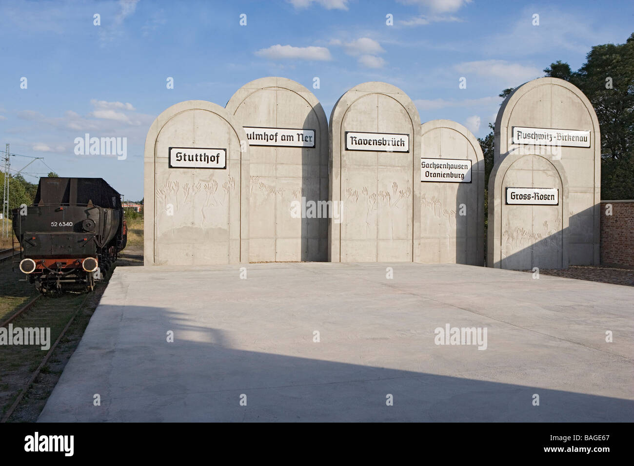 Polen, Lodz Region, Lodz, Gedenken Denkmal für die Opfer des Ghettos in er Bahnhof Radegast Stockfoto