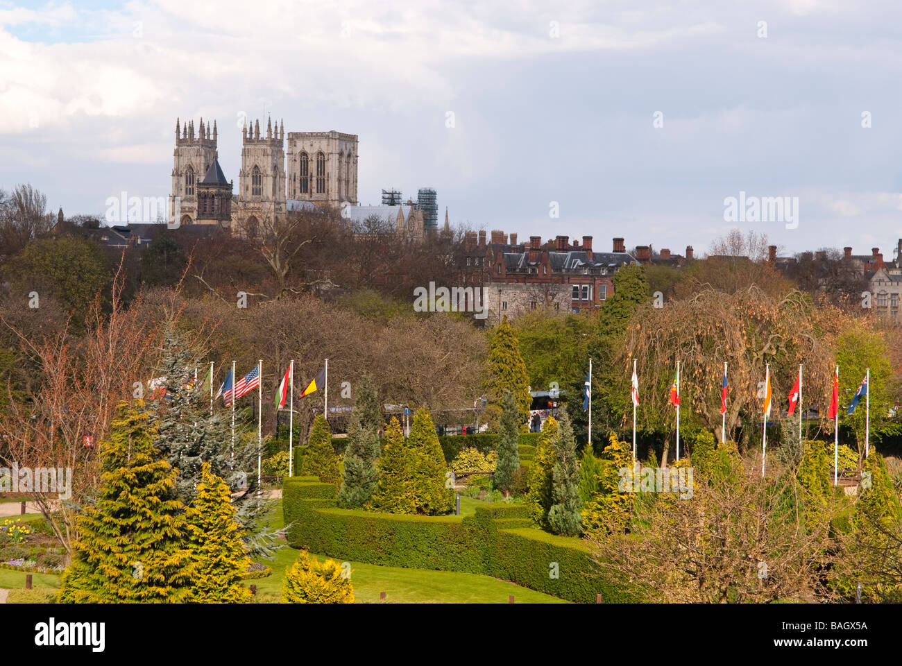 Ein Blick in Richtung York Minster Kathedrale in York, Yorkshire, Großbritannien Stockfoto