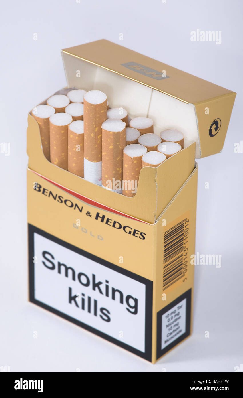 Zigarette Paket Benson Hecken Zigarette Stockfoto