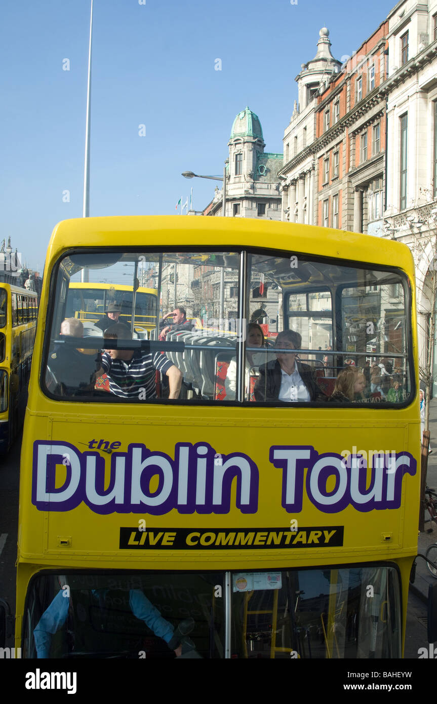 Offenen Dublin Tourbus O' Connell Street Stockfoto