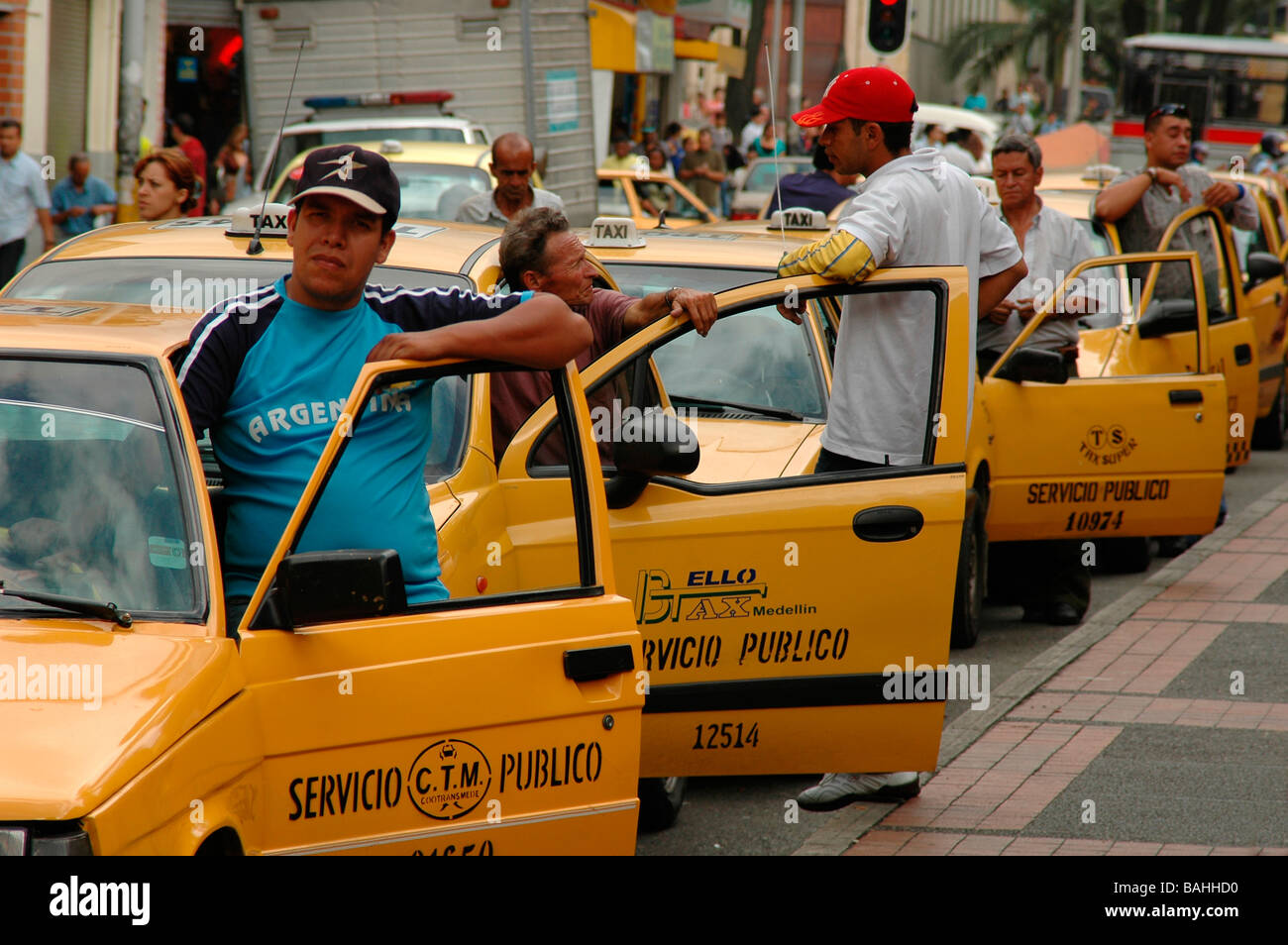 Taxifahrer in Medellin Stockfoto