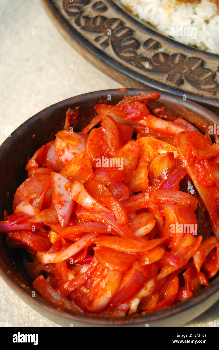 Kashmiri-Chutney ist eine Kombination aus Zwiebeln, Karotten, Gewürze gemischt mit Zucker und Essig Stockfoto