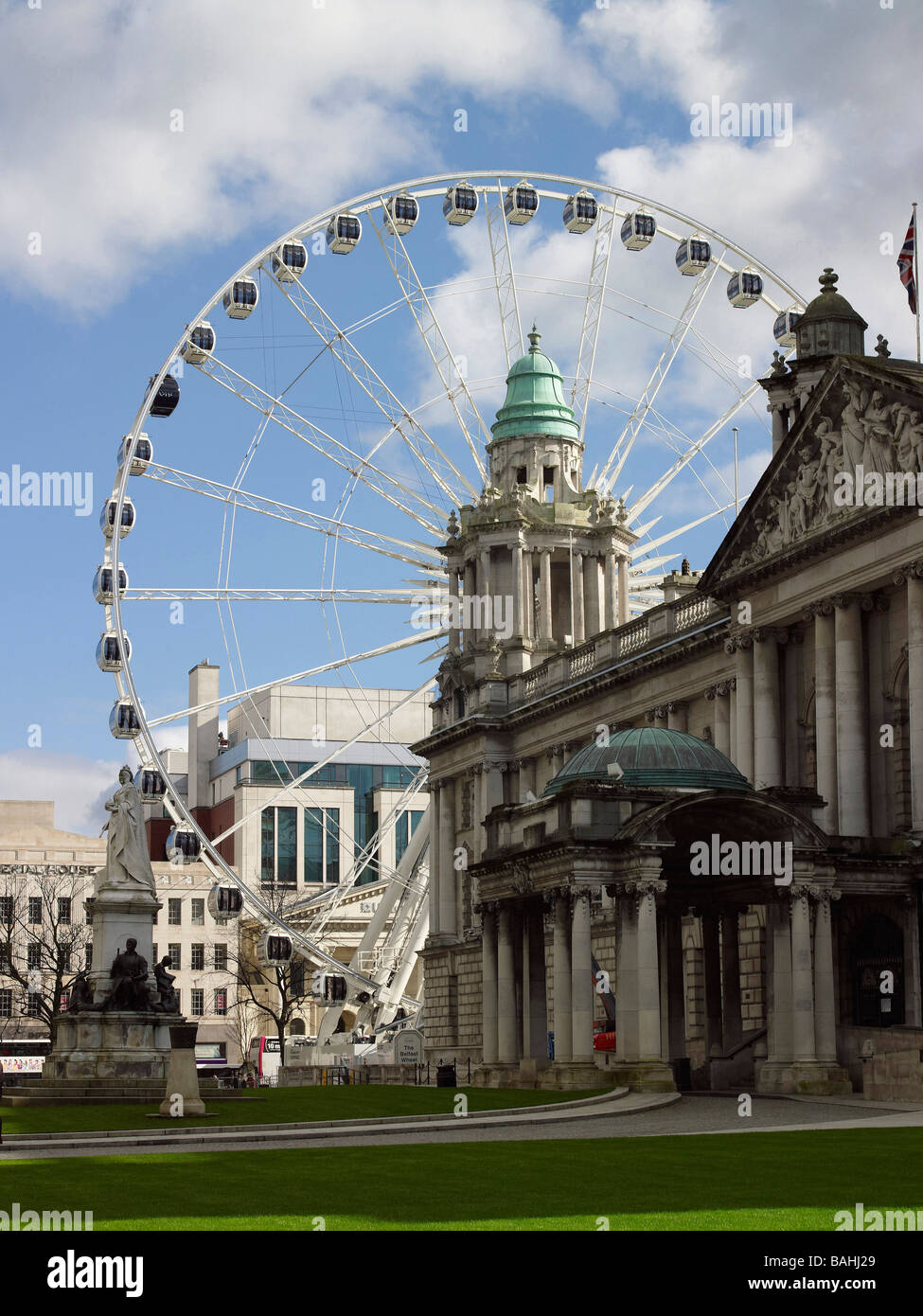 Belfast-Rad, vor dem Rathaus von Belfast, Nordirland Stockfoto