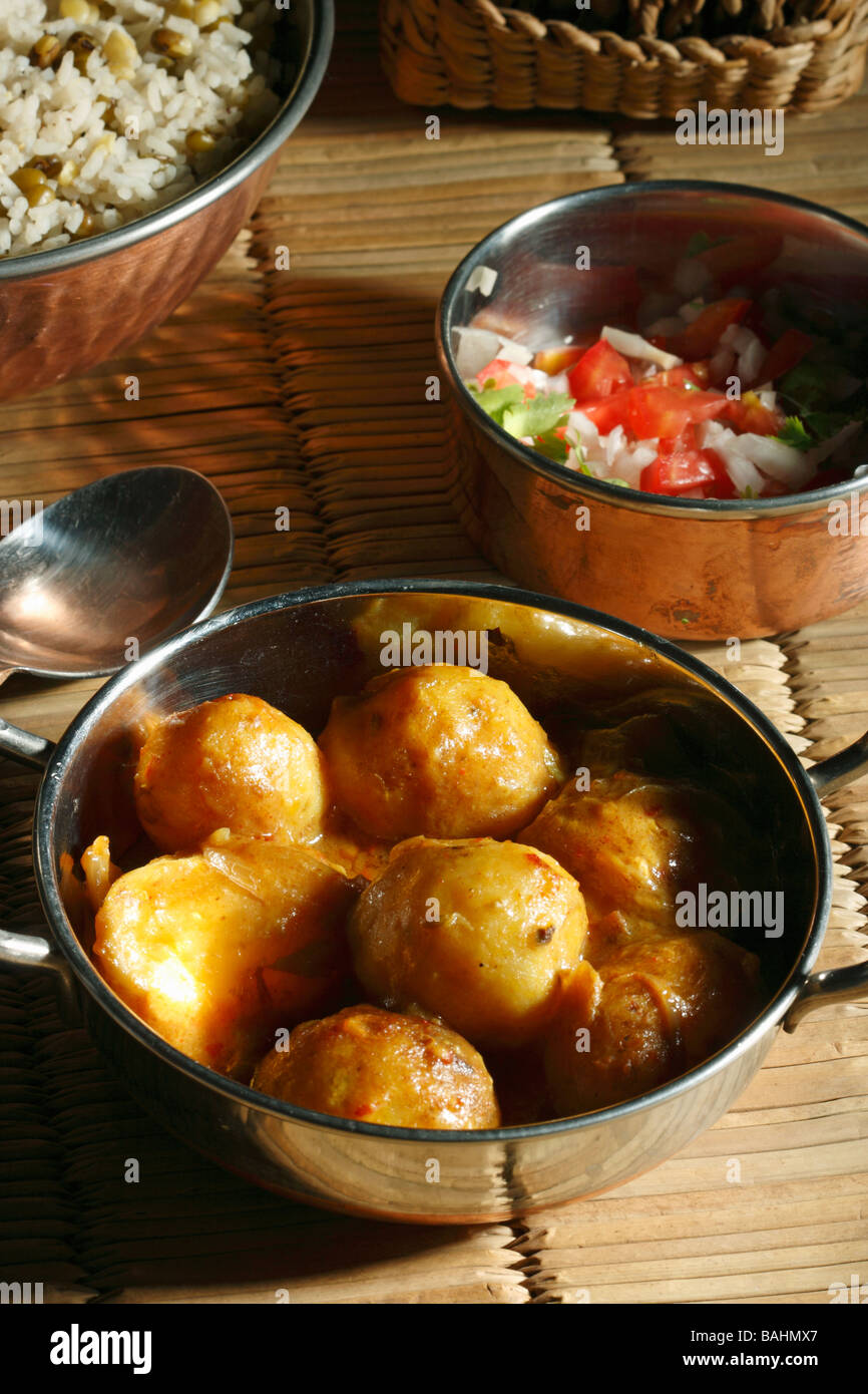Tamarind-Kartoffeln - gefüllte Kartoffeln in Tamarindensauce Stockfoto